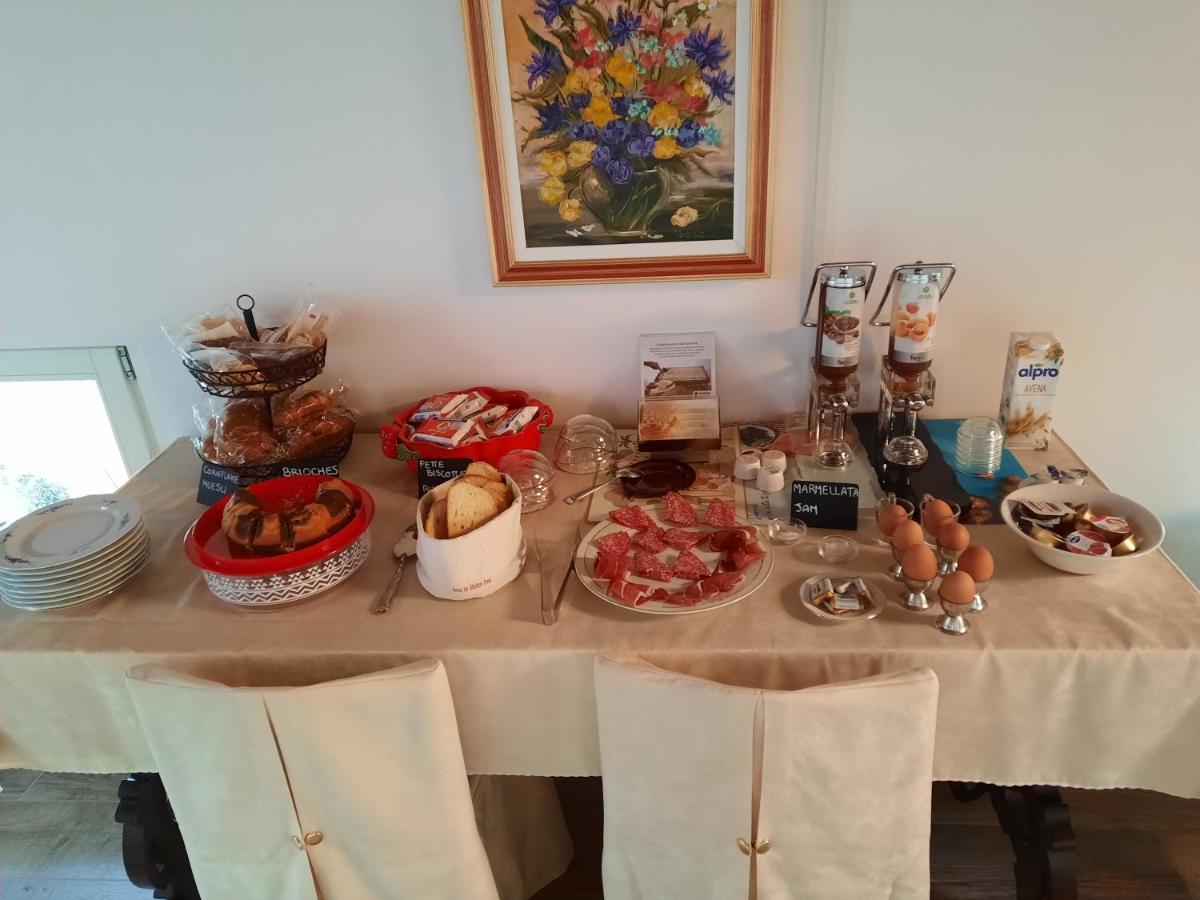 B&B Casa Santa Lucia Manerba del Garda Luaran gambar