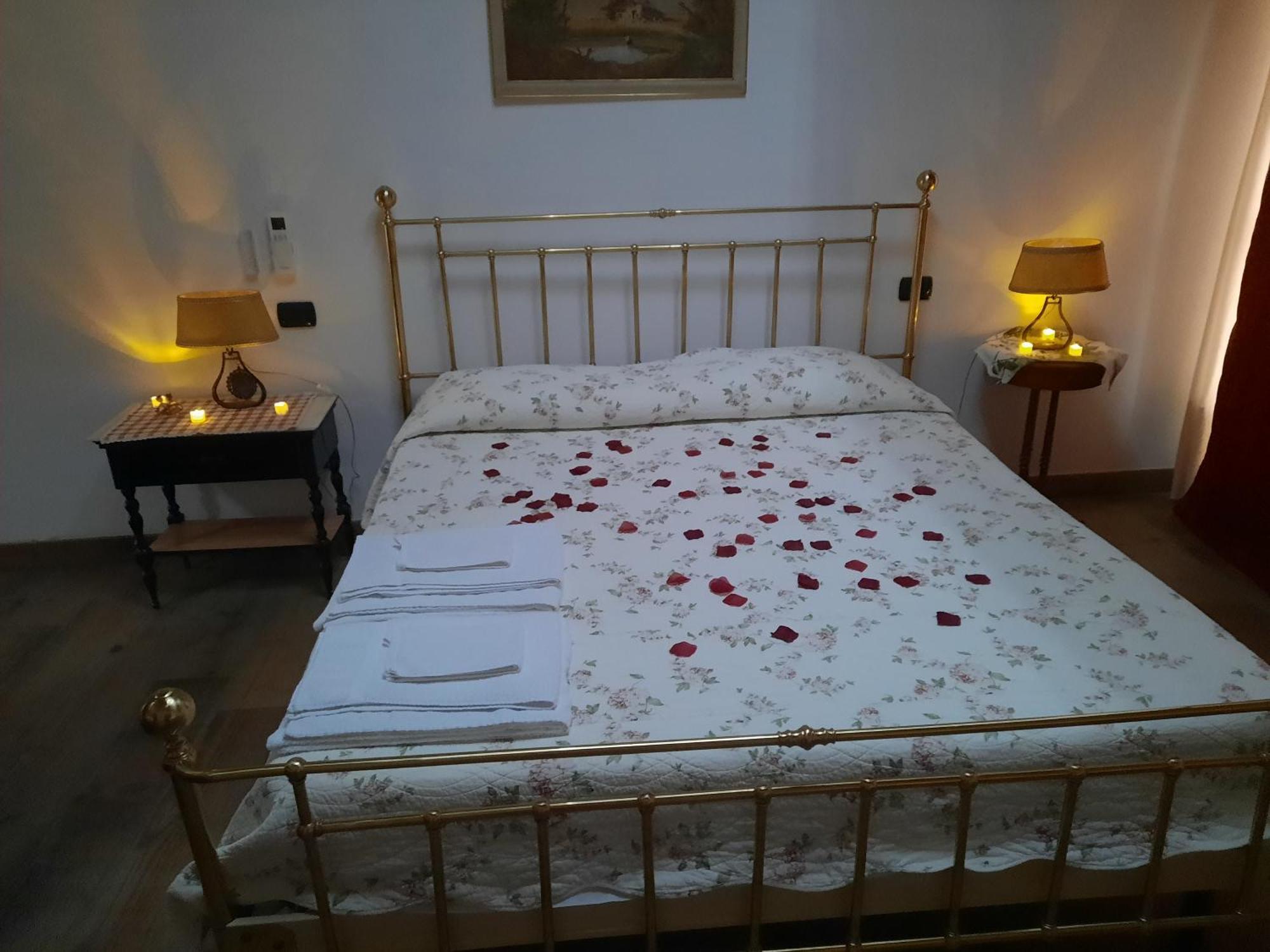 B&B Casa Santa Lucia Manerba del Garda Luaran gambar